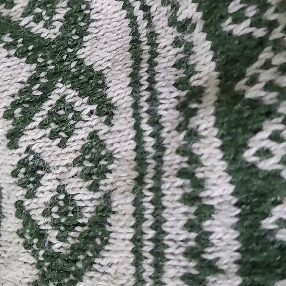 Nordic Hand knit men's sweater in 100% wool - Picture 4 of 4